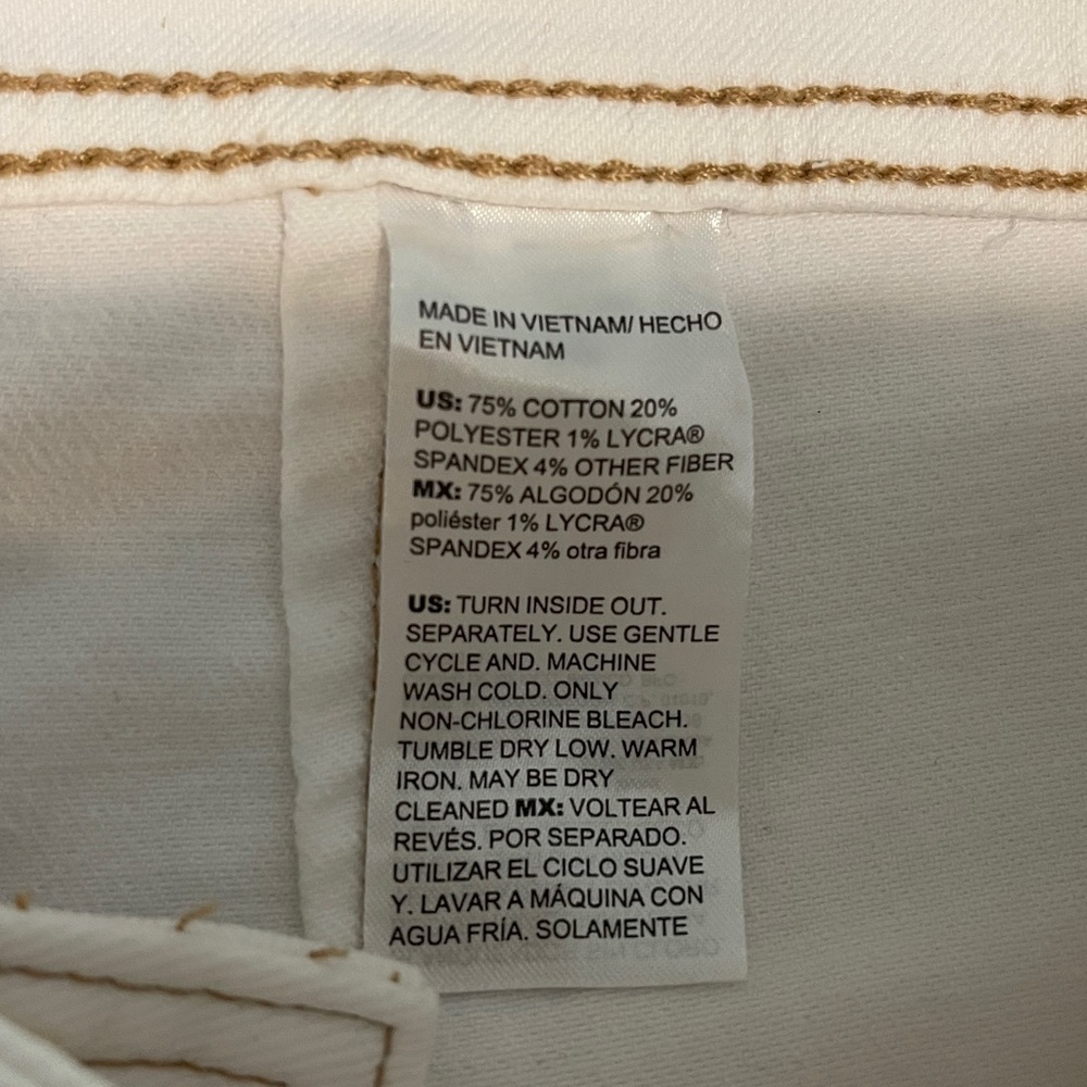 Chico's White Trouser Crop Pants - Picture 5 of 5